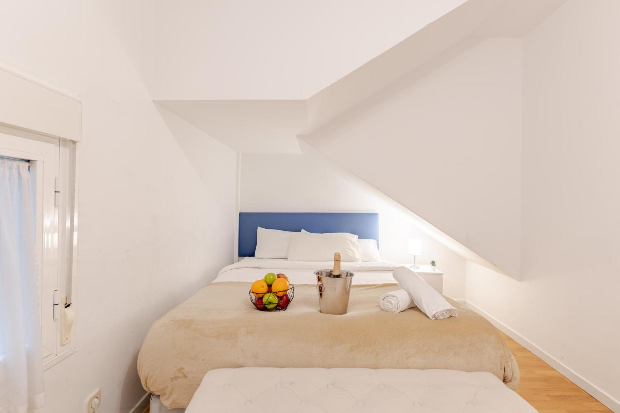 Mad Coco Aparts & Suites Centro Sol Madrid Luaran gambar